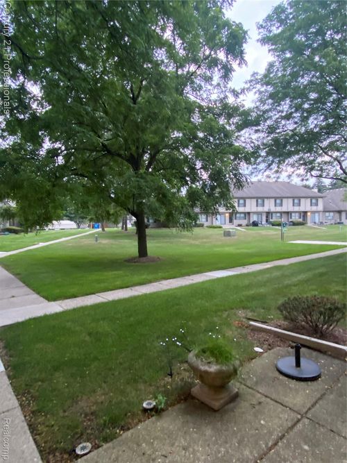 24857 Auburn Ln, Southfield, MI, 48033-4859 | Card Image