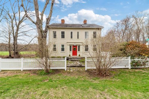 329 Weekeepeemee Rd, Woodbury, CT, 06798-1640 | Card Image