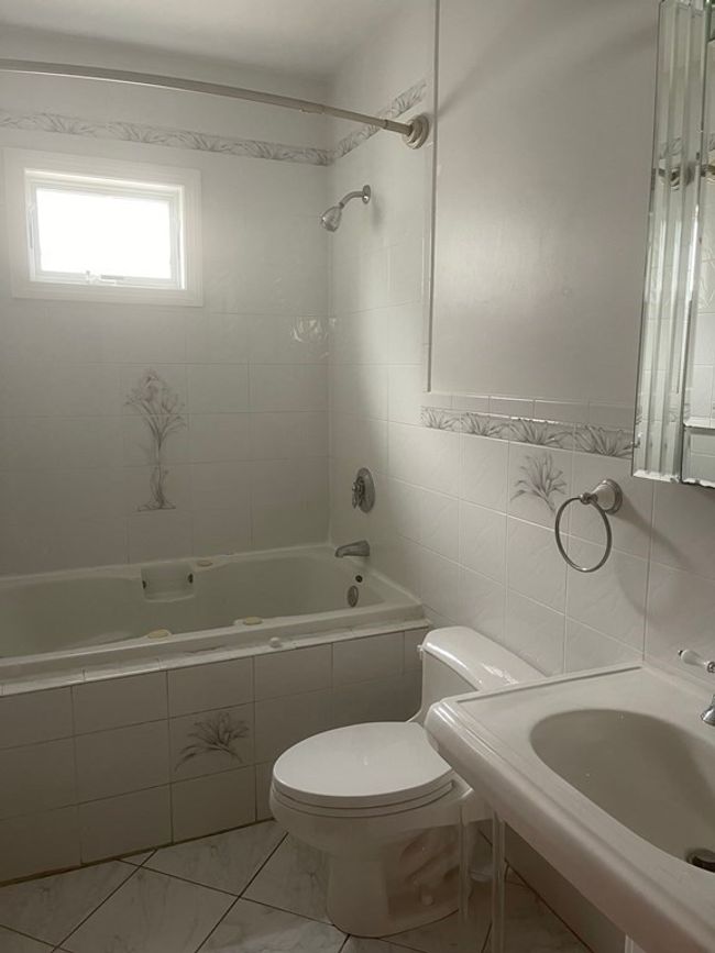 2 - 114 Lake St, Condo with 3 bedrooms, 1 bathrooms and 2 parking in Arlington MA | Image 22