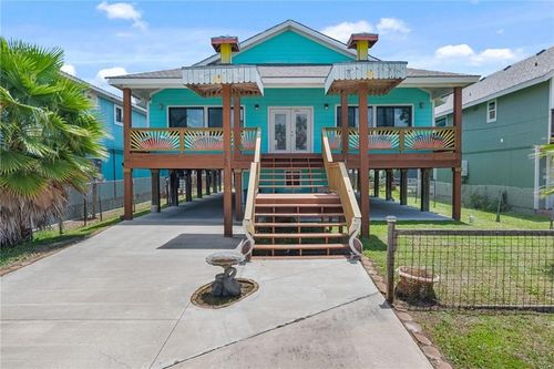 720 S Magnolia St, Rockport, TX, 78382-2436 | Card Image