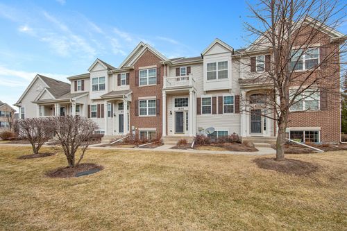 605 Treble Ln, Volo, IL, 60073-5938 | Card Image