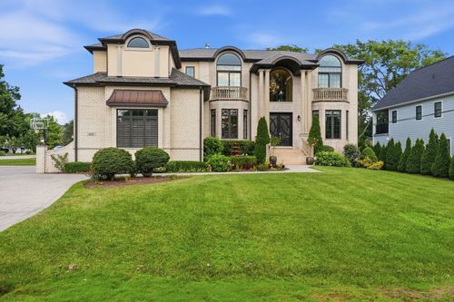 5605 S Monroe St, Hinsdale, IL, 60521-5158 | Card Image