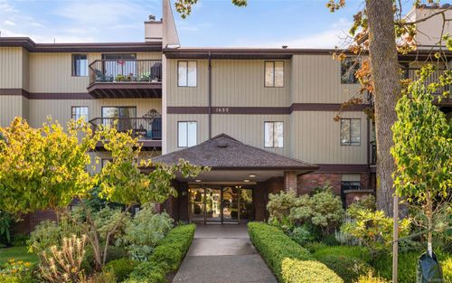 114-1655 Begbie St, Victoria, BC, V8R1L4 | Card Image