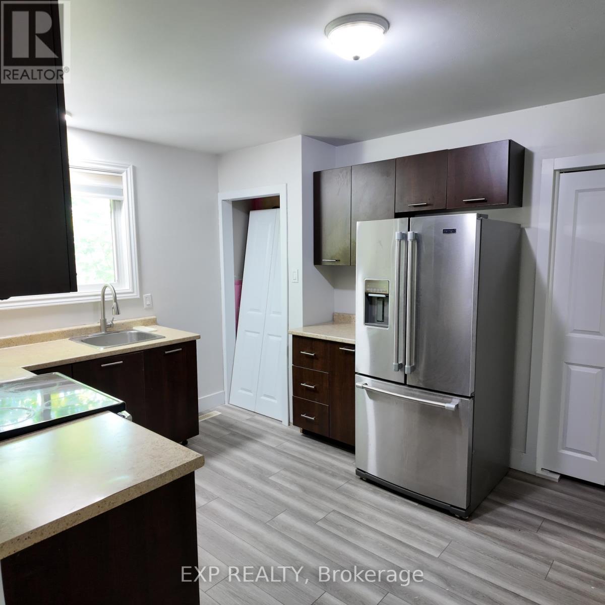Residential Lease in London South (South T) 5
