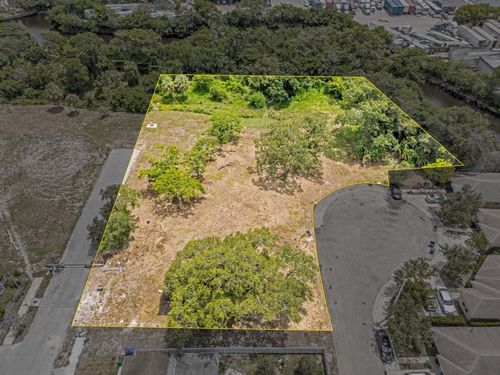 700 Harris Ter, Fort Lauderdale, FL, 33311-6840 | Card Image
