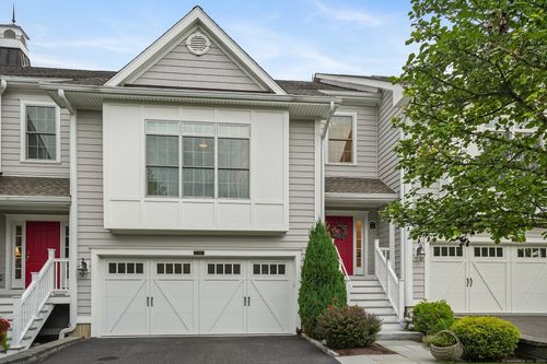 7-7 Still Water Cir, Brookfield, CT, 06804-1146 | Card Image