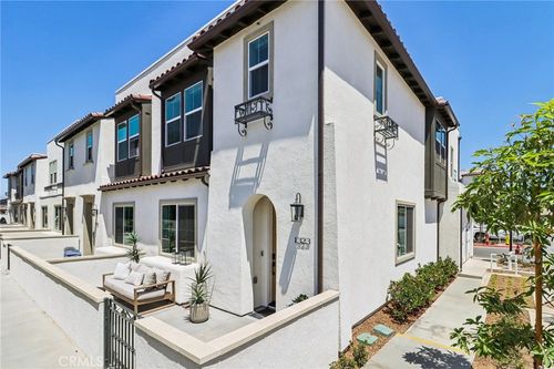 1329 Cantada Ct, El Cajon, CA, 92019-2026 | Card Image