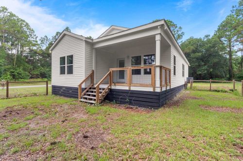 211 Franklin St, Carrabelle, FL, 32322-3581 | Card Image