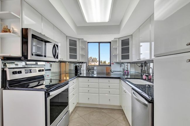APT-302 - 6372 La Costa Dr, Condo with 3 bedrooms, 3 bathrooms and null parking in Boca Raton FL | Image 4