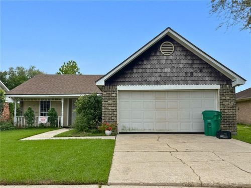 2733 Acorn St, Marrero, LA, 70072-6628 | Card Image
