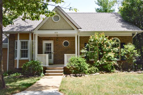 523 Winterview Ln, Chattanooga, TN, 37409-1136 | Card Image