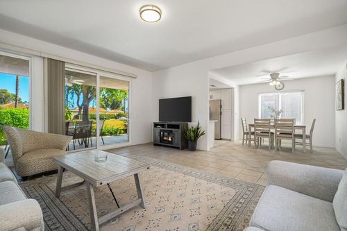 38 Malaga Dr, Rancho Mirage, CA, 92270-3819 | Card Image