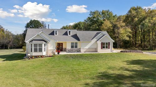 17275 Garvey Rd, Chelsea, MI, 48118-9328 | Card Image