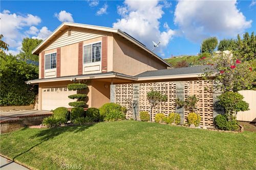 22211 Barbacoa Dr, Saugus, CA, 91350-2226 | Card Image