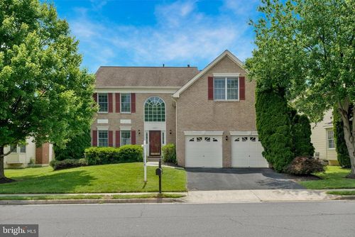 10857 Hunter Gate Way, RESTON, VA, 20194-1421 | Card Image