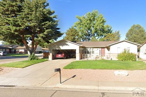 5 Pennwood Ln, Pueblo, CO, 81005-1815 | Card Image