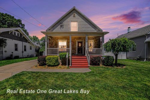 2107 10th Street, Bay City, MI, 48708 | Card Image