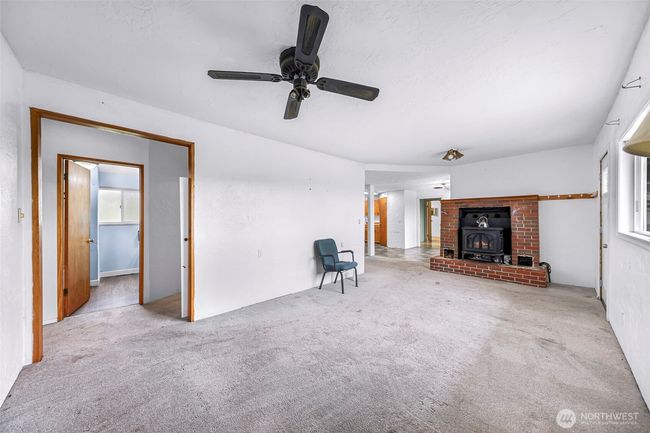 8739 F And S Grade Rd, House other with 3 bedrooms, 3 bathrooms and 1 parking in Sedro Woolley WA | Image 6