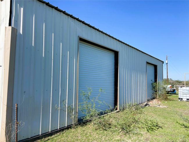 Same shop also with 2 more doors | Image 31