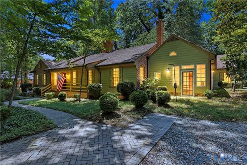 2220 Walhala Dr, North Chesterfield, VA, 23236-1541 | Card Image