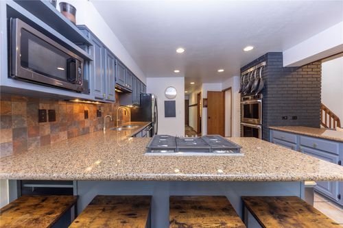 81-81 Hawn Dr, Frisco, CO, 80443-5380 | Card Image