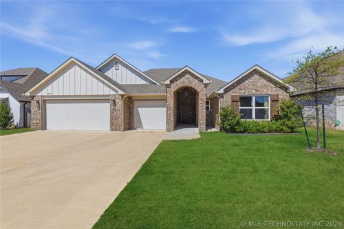 10114 S 230th Eastavenue, Broken Arrow, OK, 74014 | Card Image