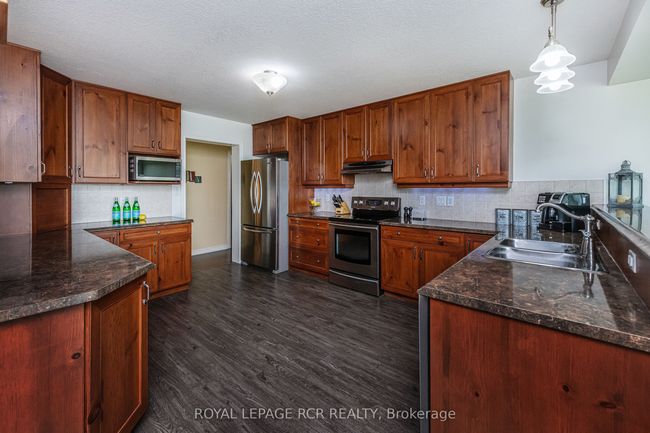 384154 20 Sideroad, House other with 3 bedrooms, 2 bathrooms and 10 parking in Amaranth ON | Image 10