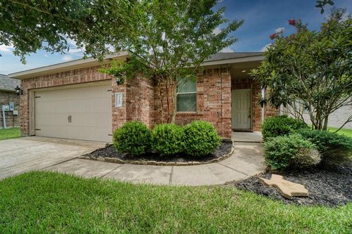 3209 Carriage Cove Ct, Dickinson, TX, 77539-8475 | Card Image