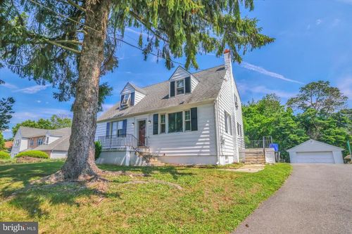4101 Naamans Creek Rd, UPPER CHICHESTER, PA, 19061-2527 | Card Image