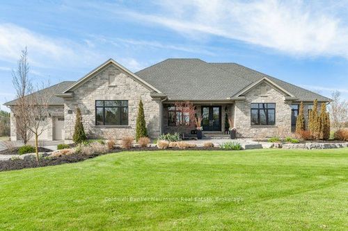 11 Hartfield Dr, Guelph, ON, N1H6J2 | Card Image