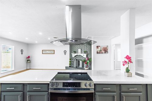 318 Willoughby Dr, Richmond, TX, 77469-5844 | Card Image