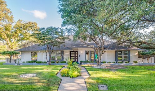 9405 Rocky Branch Dr, Dallas, TX, 75243-7524 | Card Image