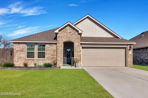 101 Chestnut Oak Dr, Lafayette, LA, 70507-2599 | Card Image