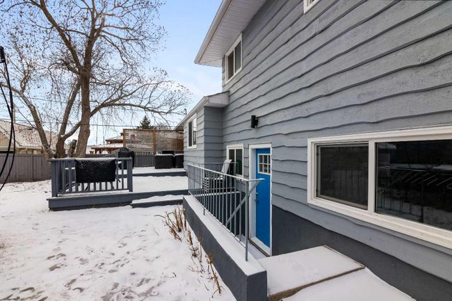 5620 37 Street Sw, Home with 6 bedrooms, 2 bathrooms and 2 parking in Calgary AB | Image 40
