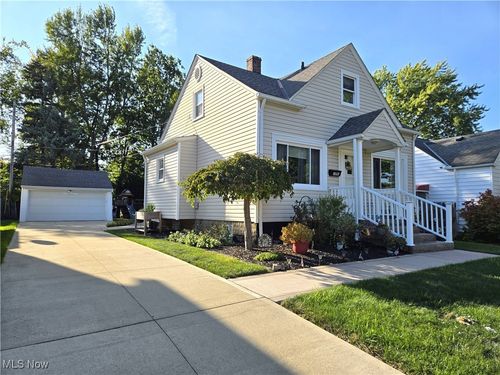 1652 Temple Ave, Mayfield Heights, OH, 44124-3061 | Card Image