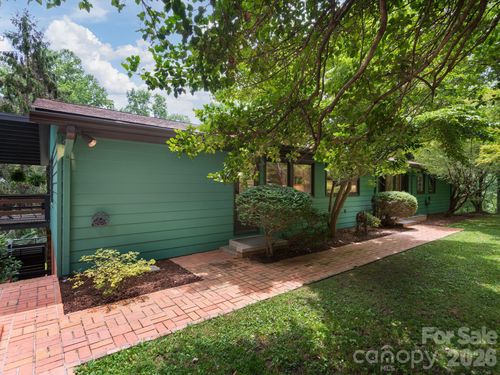 65 Cliff Dr, Laurel Park, NC, 28739-4565 | Card Image