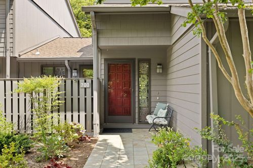 700 Crowfields Ln, Asheville, NC, 28803-3291 | Card Image