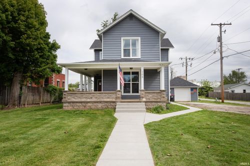 108 W 1st Street, Brookston, IN, 47923-8078 | Card Image