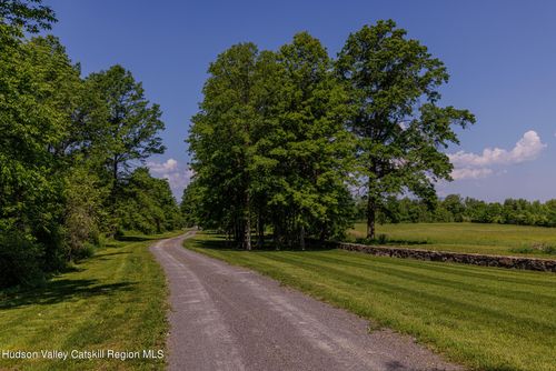 7 Old Road, Tivoli, NY, 12583 | Card Image