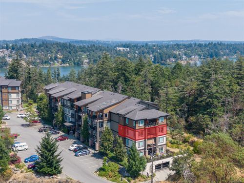 303-286 Wilfert Rd, Victoria, BC, V9C0H6 | Card Image