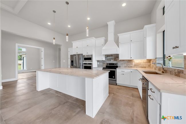 6846 Spring Branch Rd, House other with 3 bedrooms, 4 bathrooms and null parking in Spring Branch TX | Image 9