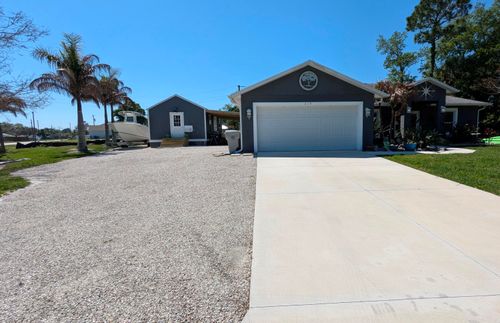 615 19th St Sw, VERO BEACH, FL, 32962-7011 | Card Image