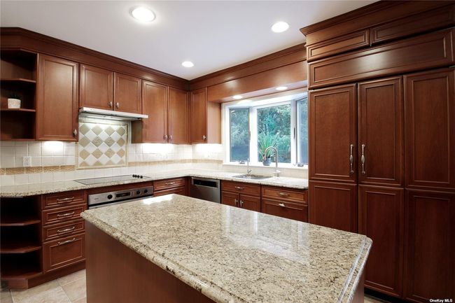 5 Gulls Cv, House other with 3 bedrooms, 3 bathrooms and null parking in Manhasset NY | Image 6