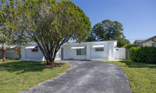 8571 Nw 27th Pl, Sunrise, FL, 33322-2306 | Card Image