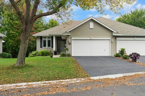 2211 Glacier Way, Hastings, MN, 55033-3748 | Card Image