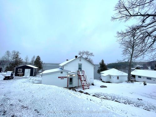 {{alt}} | Card Image