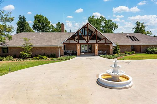1401 E Hefner Rd, Oklahoma City, OK, 73131-1607 | Card Image