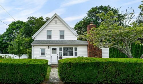 11 Longvue Ave, Westerly, RI, 02891-2411 | Card Image