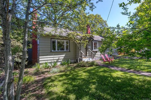 971 Wilmer St, Victoria, BC, V8S4B8 | Card Image