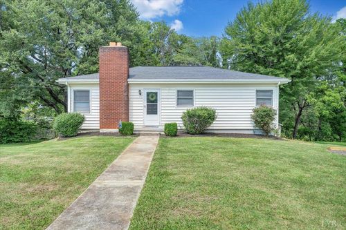143 Maple Dr, Madison Heights, VA, 24572-3706 | Card Image